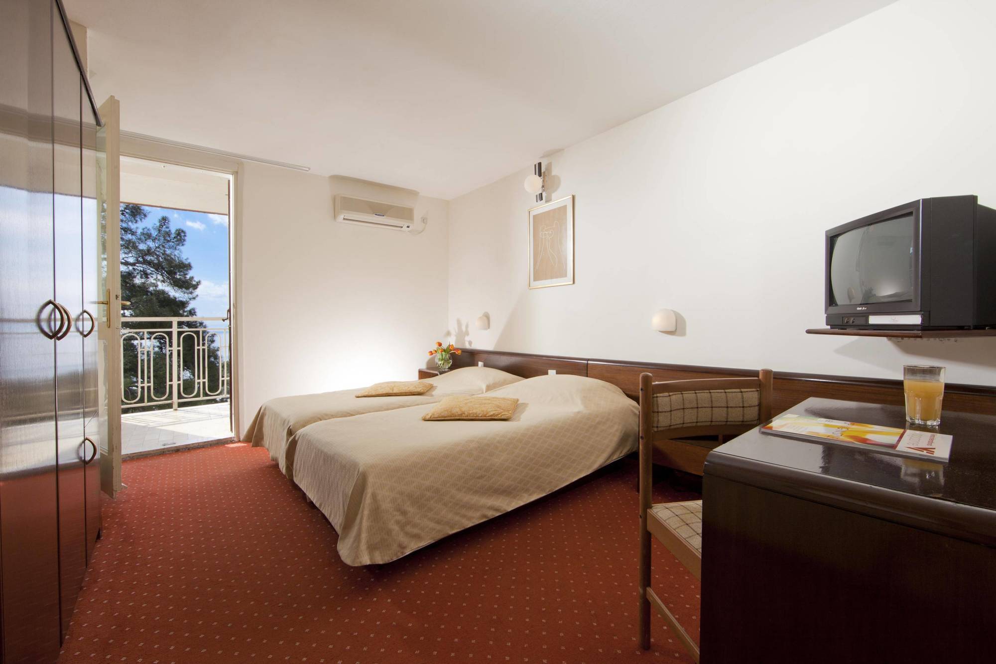 Hotel Opatija 2* Opatija